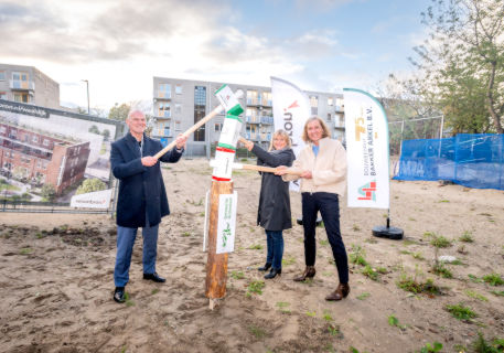 Start bouw Waaldijk