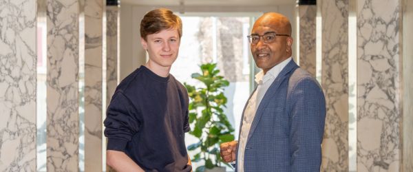 Joep Low en wethouder Abdelhaq Jermoumi