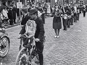 Koninginnedag Uden, 1963 © Frans Kuit | Brabant-Collectie, Tilburg University