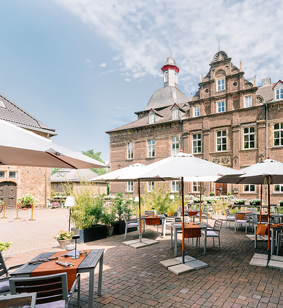 schlosshotel_hugenpoet_terras_552_x_600_pix_kopie0.jpg