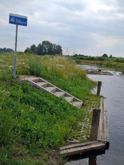 Een in- en uitstapplaats voor kano's langs de Essche Stroom