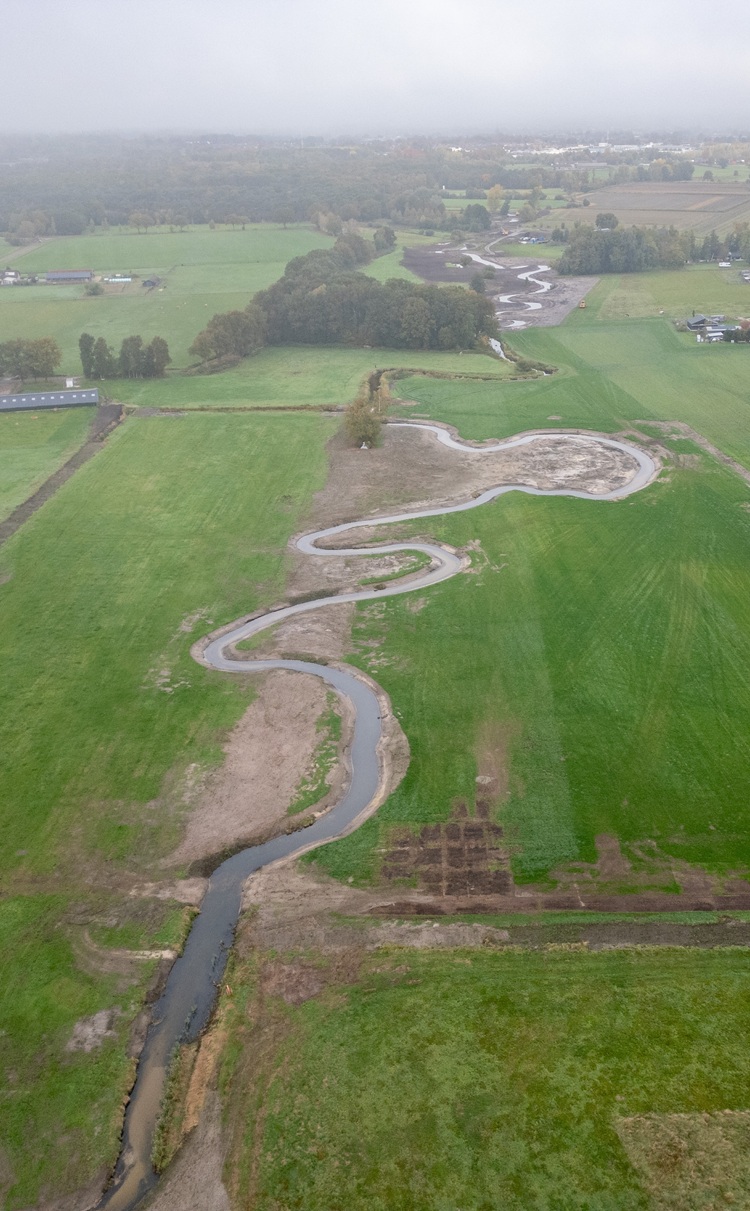 Beekdal Tongelreep slingering in landschap