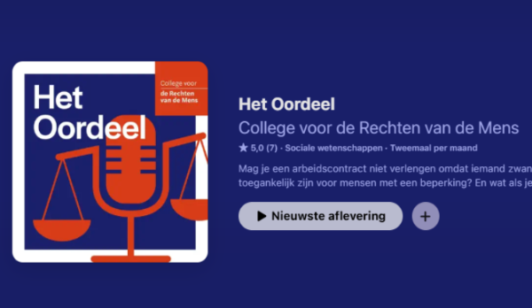 Uitsnede van Apple Podcasts met een avatar van een microfoon in de vorm van een weegschaal en de tekst Het Oordeel