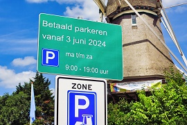 parkeerbord over betaald parkeren
