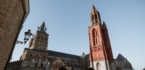 Henric van Veldekeplein