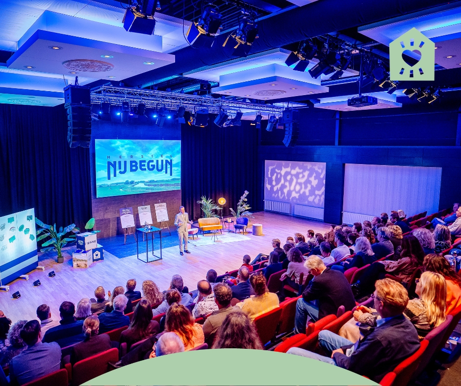 Volle zaal in Martiniplaza Groningen tijdens derde Kennisdag Herstel Groningen