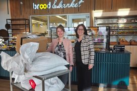 Irmgard Starmann komt de oogst van de Proefboerderij afleveren bij het Noorderpoortcollege
