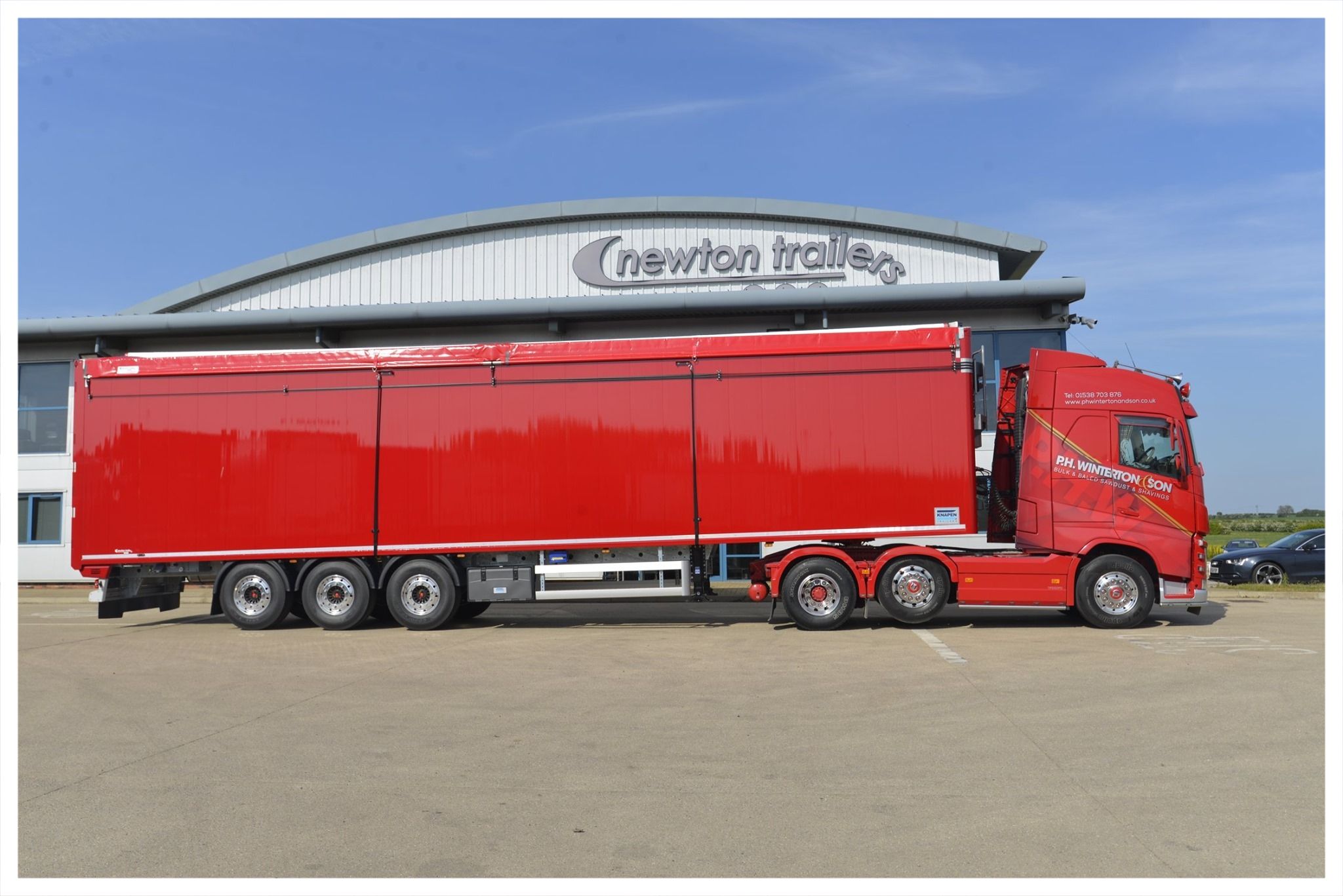 knapensacark with wheels