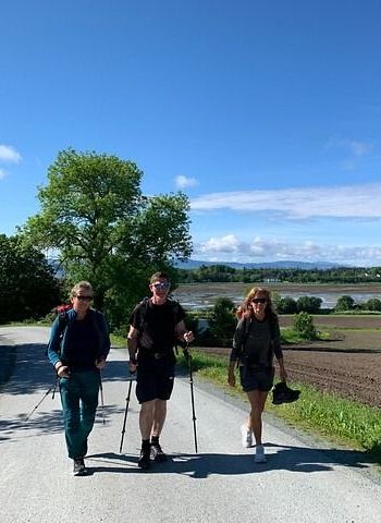 day_6_tautra_walking_up_to_klostergarden_st._olavsleden_photo_by_anne_van_oorschot.jpg